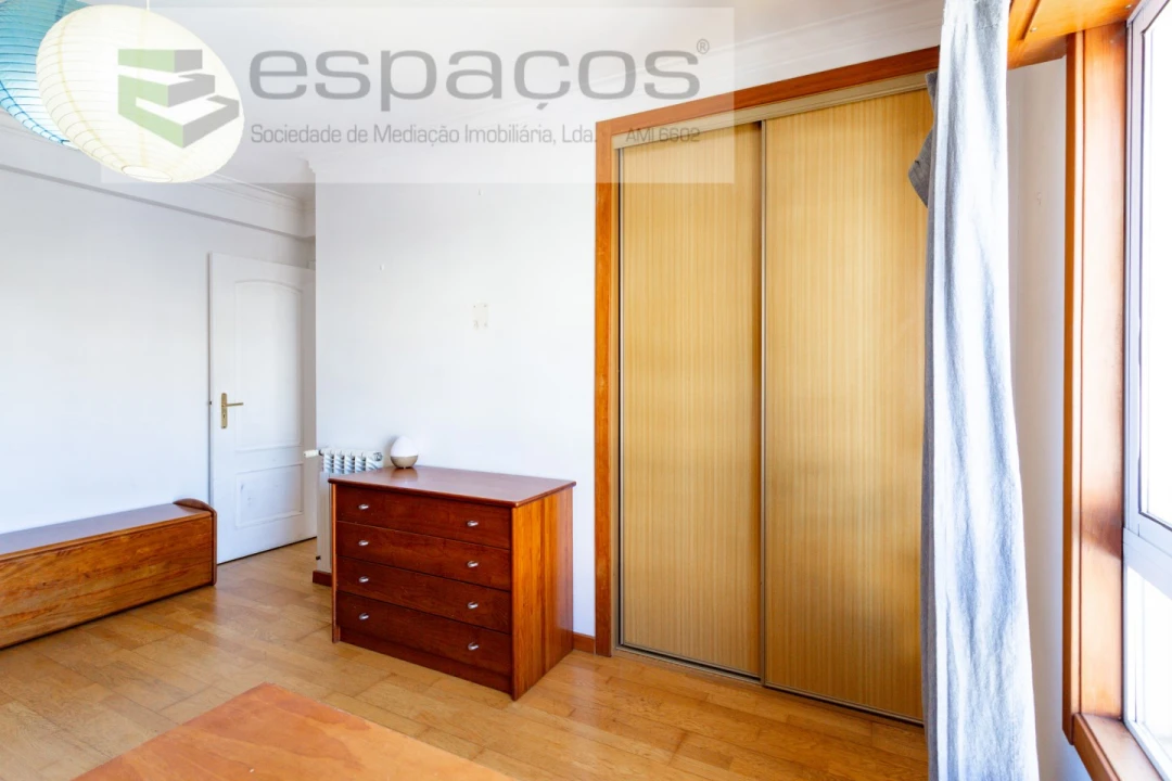 Apartamento T2 para Venda em Queluz e Belas Foto 18