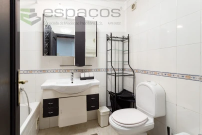 Apartamento T2 para Venda em Queluz e Belas