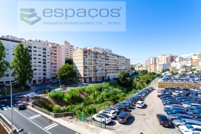 Apartamento T2 para Venda em Queluz e Belas
