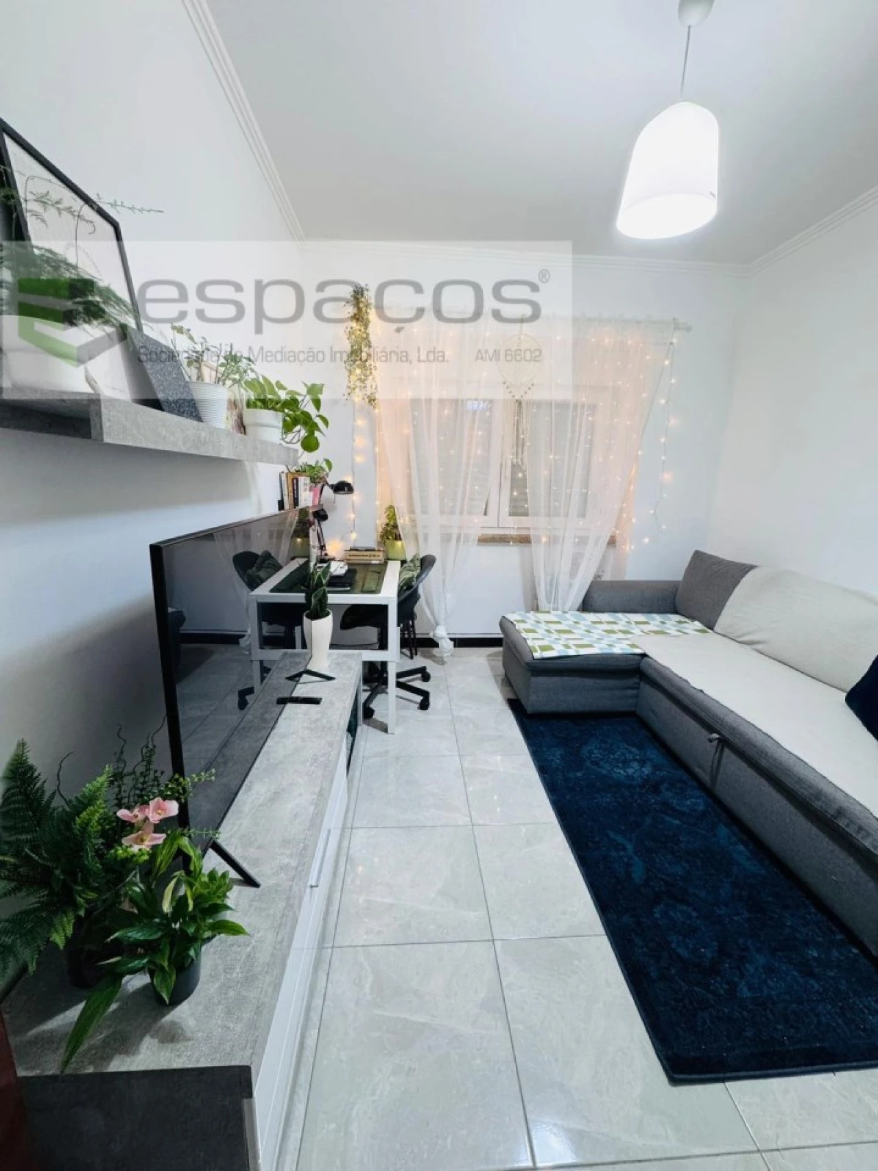 Apartamento para Venda em Rio de Mouro Foto 1