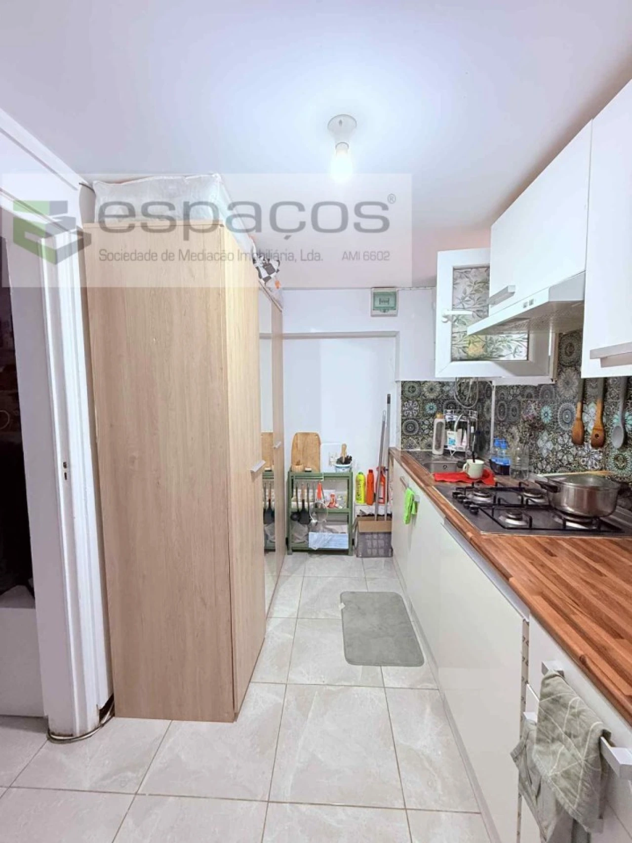 Apartamento para Venda em Rio de Mouro Foto 3