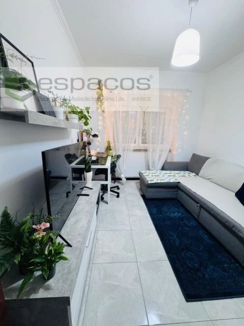 Apartamento para Venda em Rio de Mouro