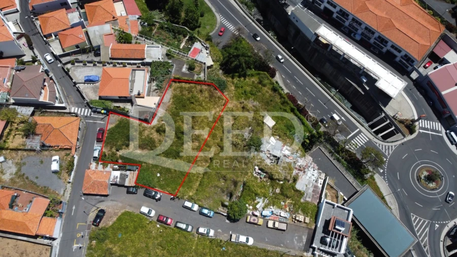 Terreno para Venda em Funchal (São Pedro)