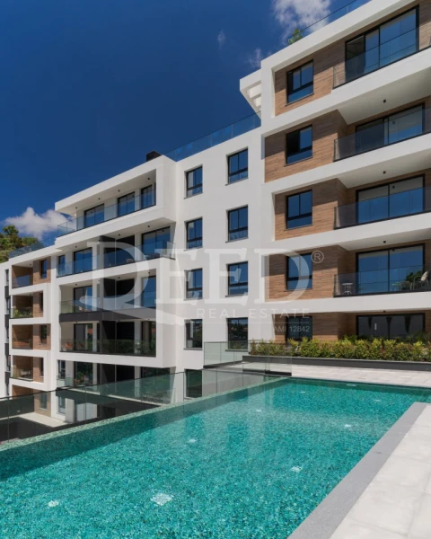 Apartamento T6 para Venda em Funchal (São Pedro)