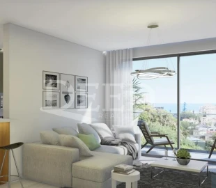 Apartamento T6 para Venda em Funchal (São Pedro)