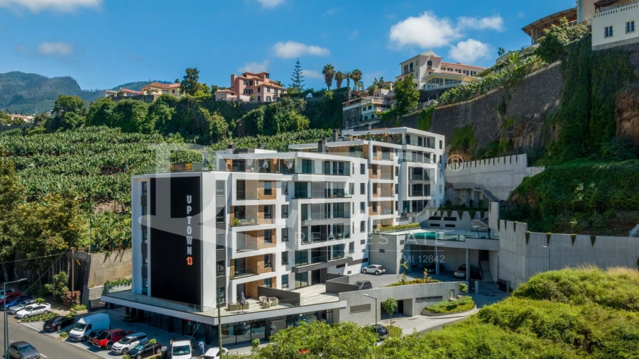 Apartamento T6 para Venda em Funchal (São Pedro)