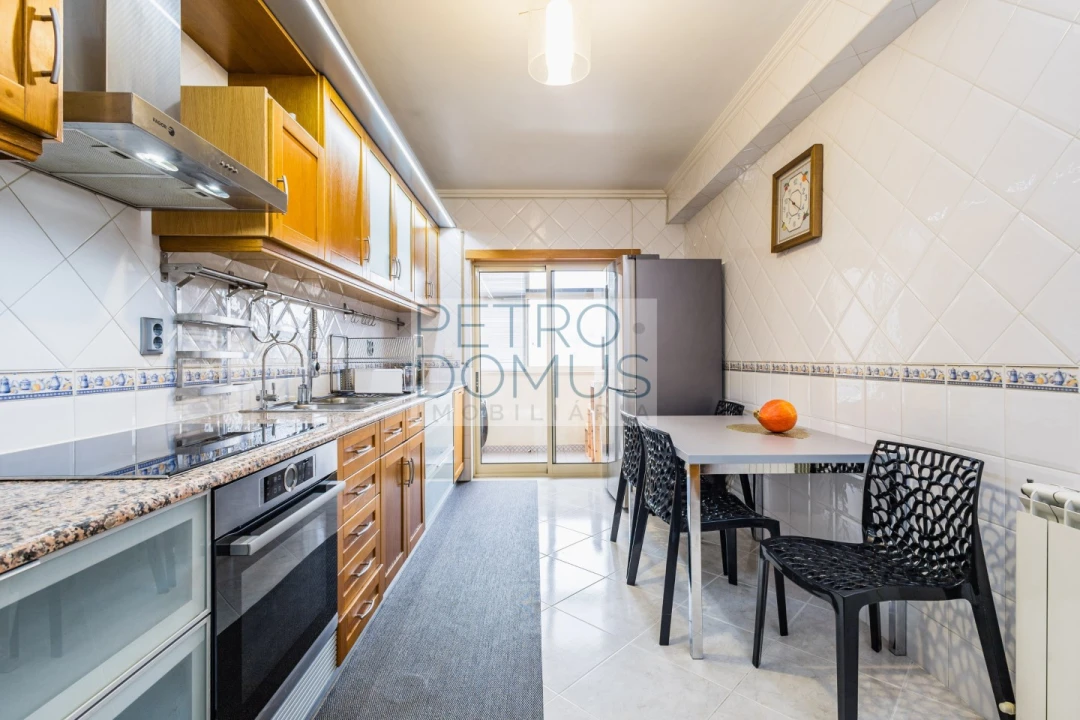 Apartamento T3 para Venda em Leiria, Pousos, Barreira e Cortes Foto 2