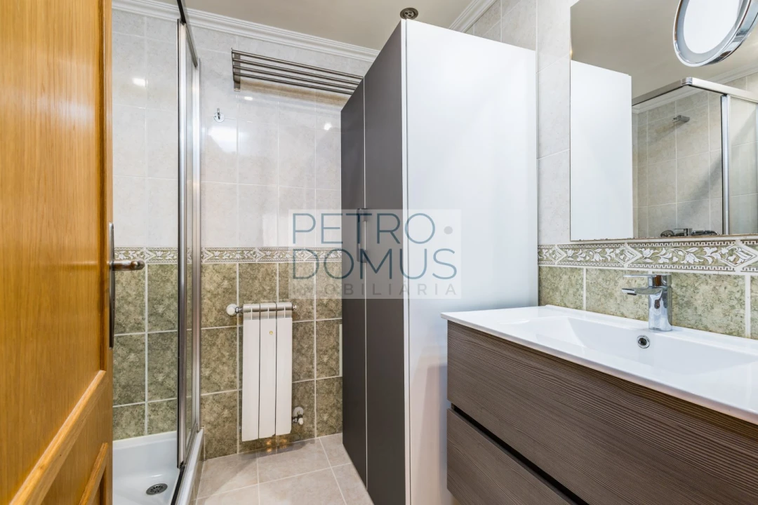 Apartamento T3 para Venda em Leiria, Pousos, Barreira e Cortes Foto 11