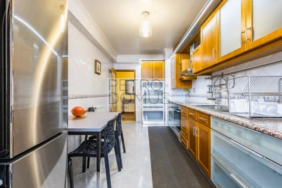 Apartamento T3 para Venda em Leiria, Pousos, Barreira e Cortes