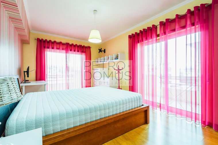 Apartamento T3 para Venda em Leiria, Pousos, Barreira e Cortes Foto 16