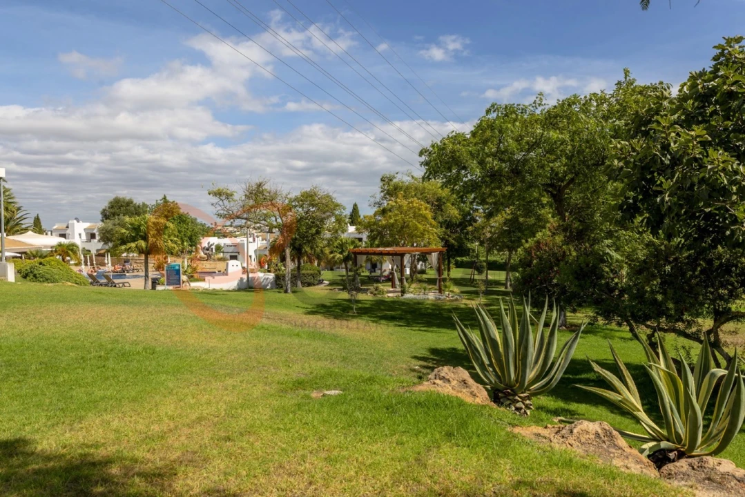 Apartamento T1 para Venda em Albufeira e Olhos de Água Foto 35