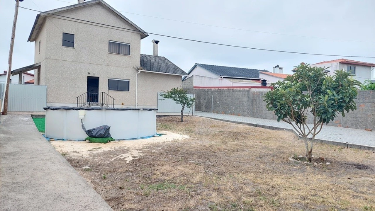 Moradia T3 para Venda em Marinha Grande Foto 22