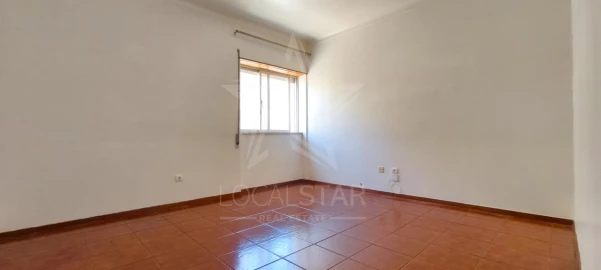 Apartamento T3 para Venda em Nossa Senhora do Pópulo, Coto e São Gregório