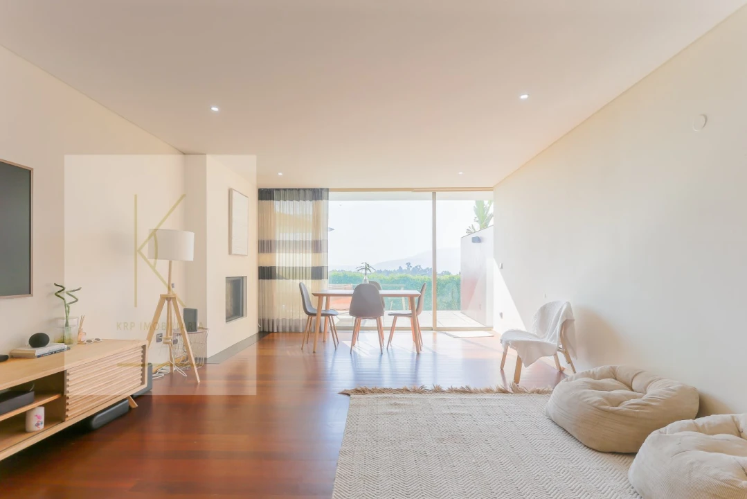 Apartamento T3 para Venda em Fornelos e Queijada Foto 3