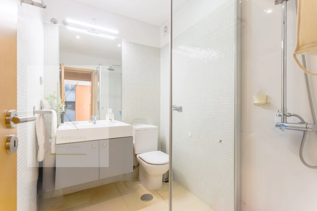 Apartamento T3 para Venda em Fornelos e Queijada Foto 13