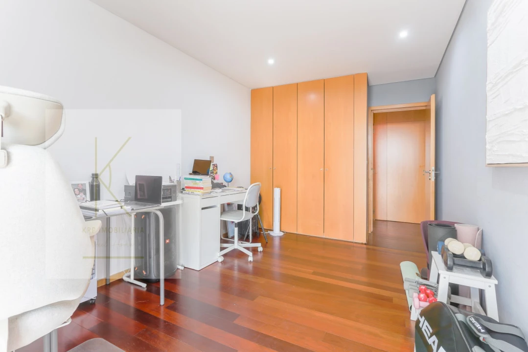 Apartamento T3 para Venda em Fornelos e Queijada Foto 19