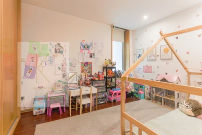 Apartamento T3 para Venda em Fornelos e Queijada