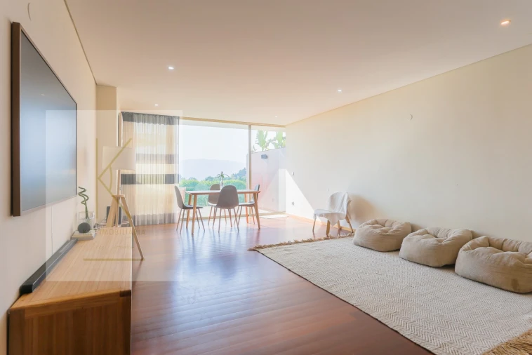 Apartamento T3 para Venda em Fornelos e Queijada Foto 4