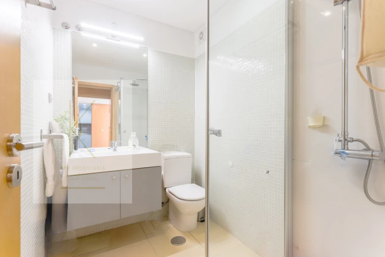 Apartamento T3 para Venda em Fornelos e Queijada Foto 13