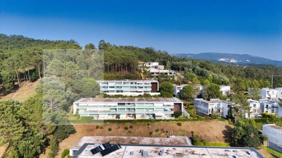 Apartamento T3 para Venda em Fornelos e Queijada Foto 24