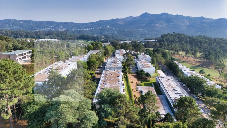 Apartamento T3 para Venda em Fornelos e Queijada Foto 28