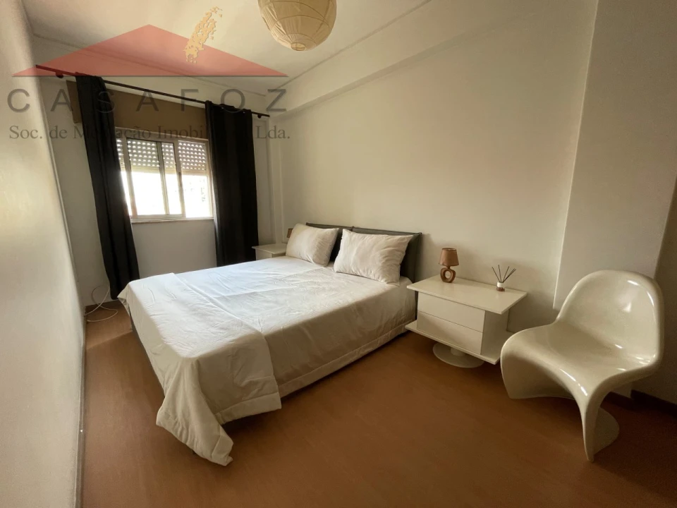 Apartamento T2 para Arrendamento em Ramalde Foto 17