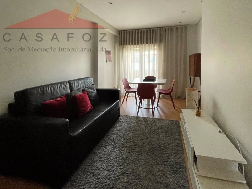 Apartamento T2 para Arrendamento em Ramalde Foto 1