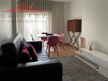 Apartamento T2 para Arrendamento em Ramalde