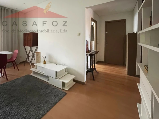 Apartamento T2 para Arrendamento em Ramalde Foto 5