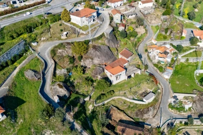 Moradia T4 para Venda em Calvos e Frades