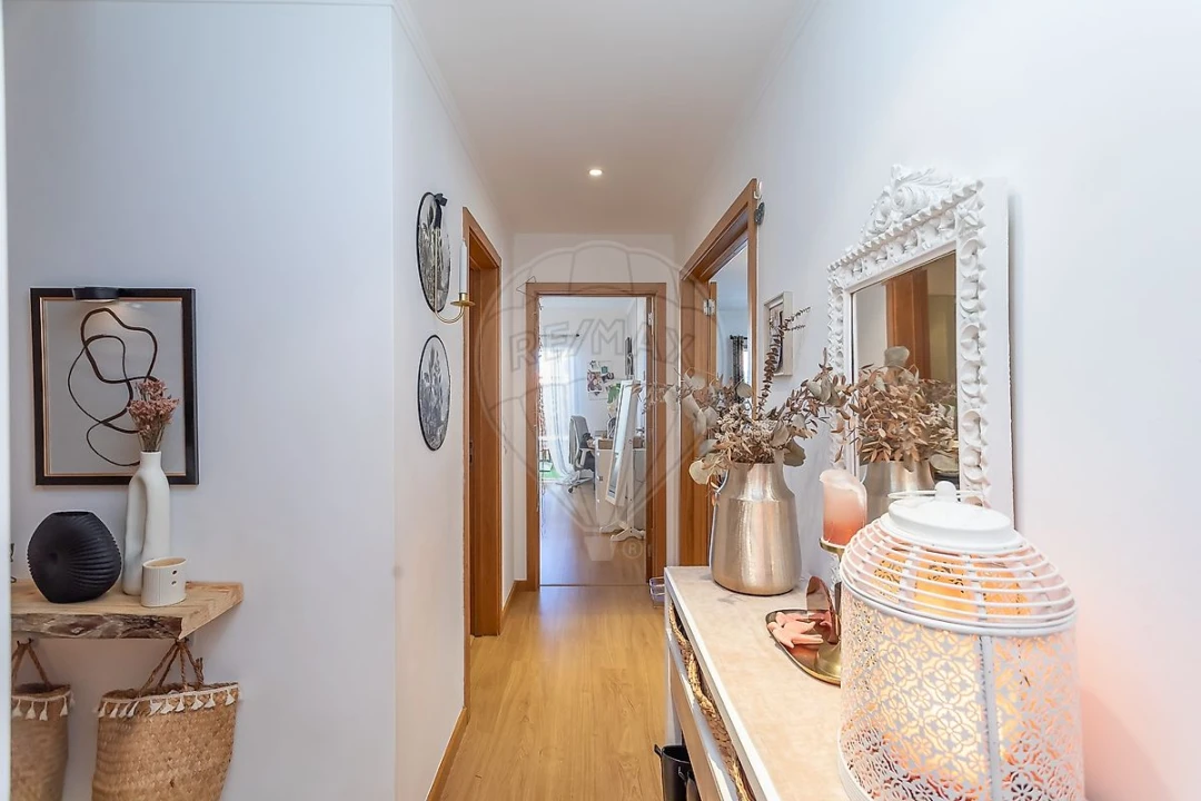 Apartamento T1 para Venda em Alcabideche Foto 3