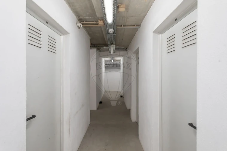 Apartamento T1 para Venda em Alcabideche Foto 30
