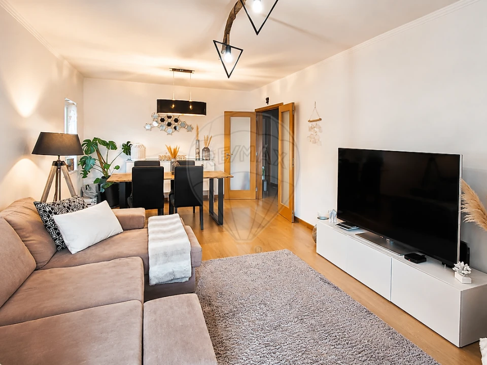 Apartamento T1 para Venda em Alcabideche Foto 2