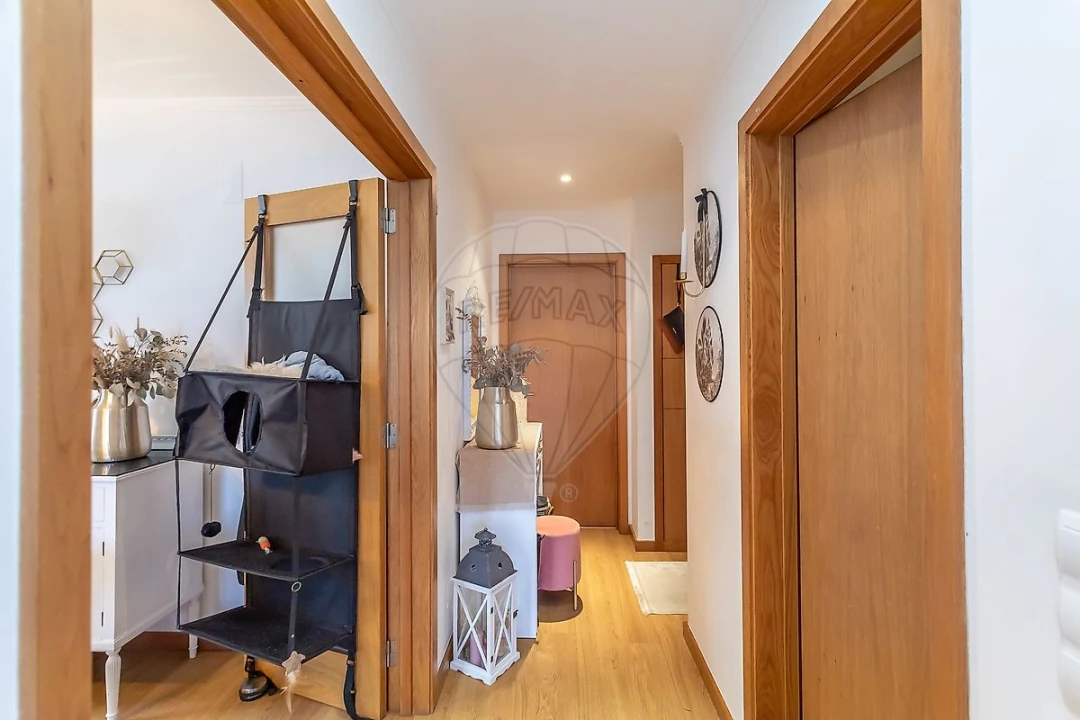 Apartamento T1 para Venda em Alcabideche Foto 12