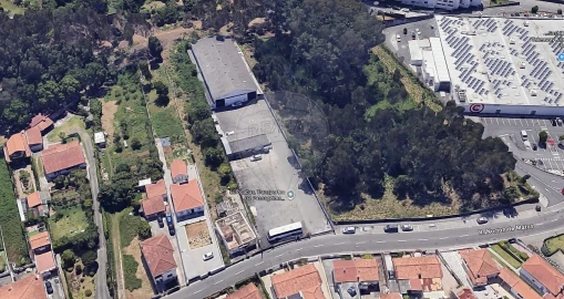 Armazém para Venda em Gulpilhares e Valadares