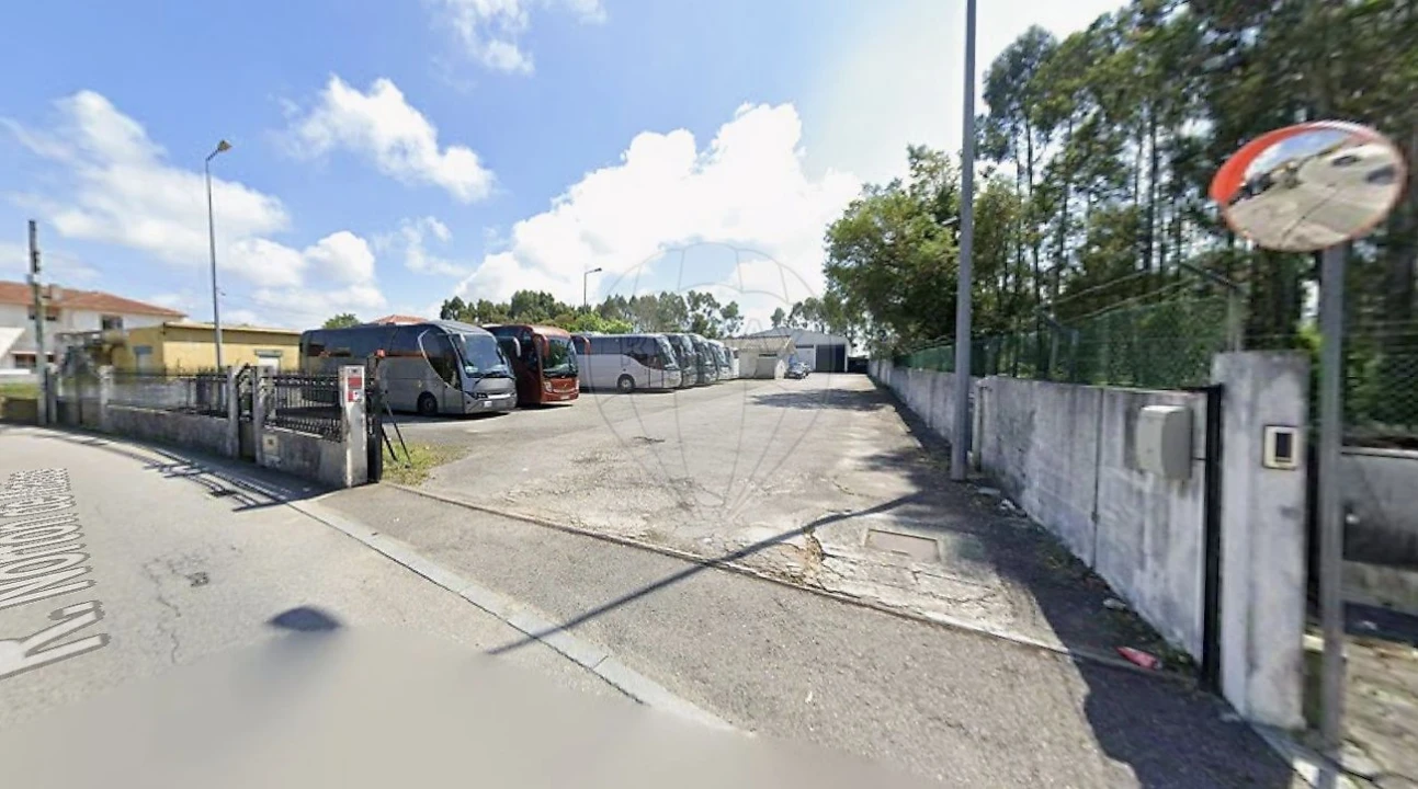 Armazém para Venda em Gulpilhares e Valadares Foto 2