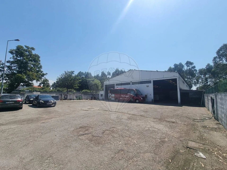 Armazém para Venda em Gulpilhares e Valadares Foto 13