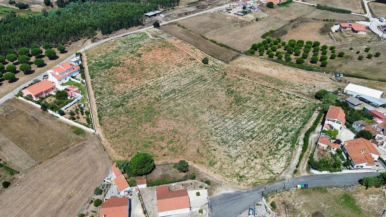 Terreno para Venda em A dos Cunhados e Maceira Foto 1