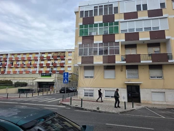 Apartamento T3 para Venda em Massamá e Monte Abraão
