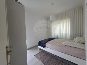 Apartamento T3 para Venda em Massamá e Monte Abraão