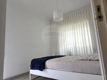 Apartamento T3 para Venda em Massamá e Monte Abraão