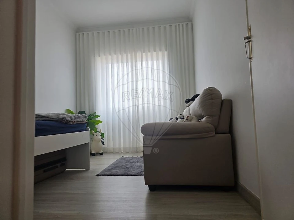 Apartamento T3 para Venda em Massamá e Monte Abraão Foto 2