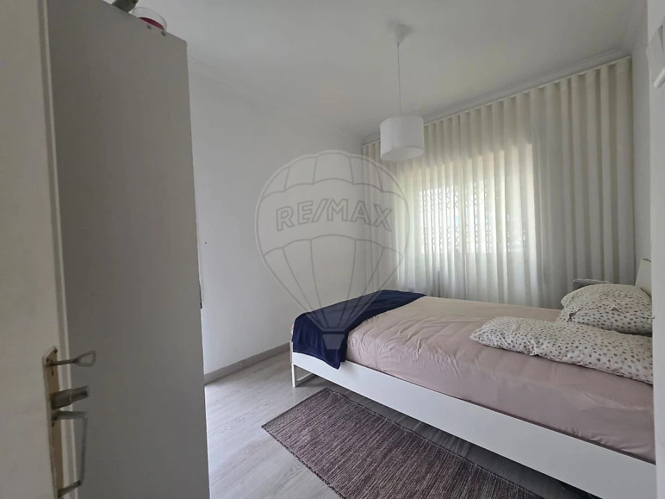 Apartamento T3 para Venda em Massamá e Monte Abraão Foto 7