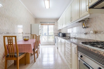 Apartamento T3 para Venda em Alhandra, São João dos Montes e Calhandriz