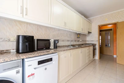 Apartamento T3 para Venda em Alhandra, São João dos Montes e Calhandriz
