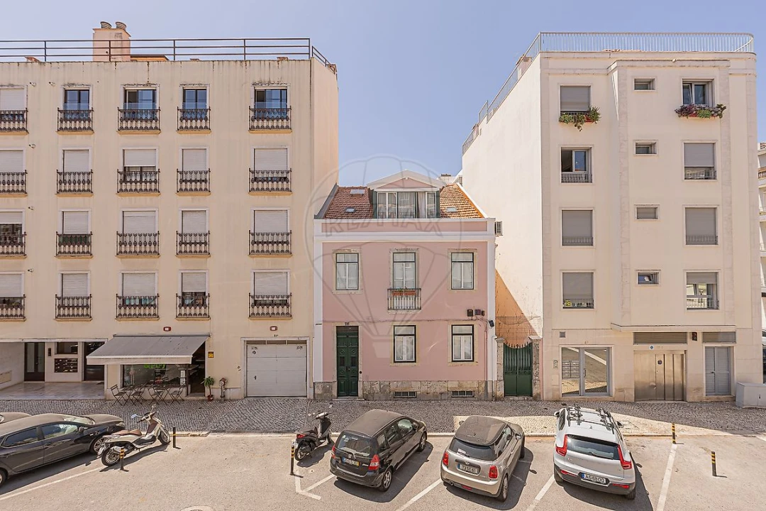 Apartamento T1 para Arrendamento em Campo de Ourique Foto 9