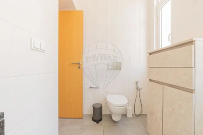 Apartamento T1 para Arrendamento em Campo de Ourique