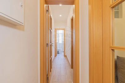 Apartamento T1 para Arrendamento em Campo de Ourique