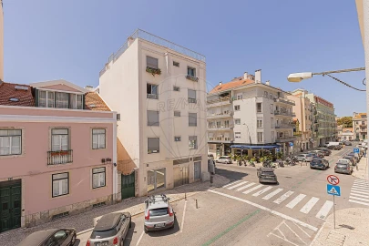 Apartamento T1 para Arrendamento em Campo de Ourique