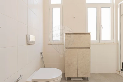 Apartamento T1 para Arrendamento em Campo de Ourique